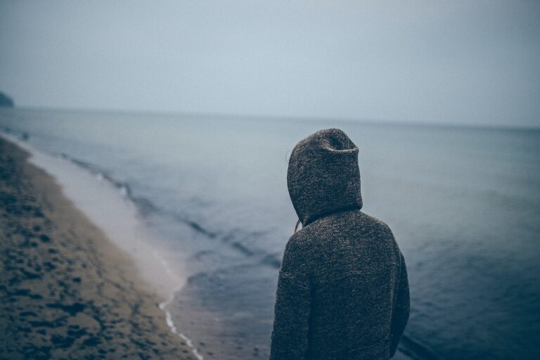Recognizing the Signs of an Inflated Ego and Its Negative Consequences