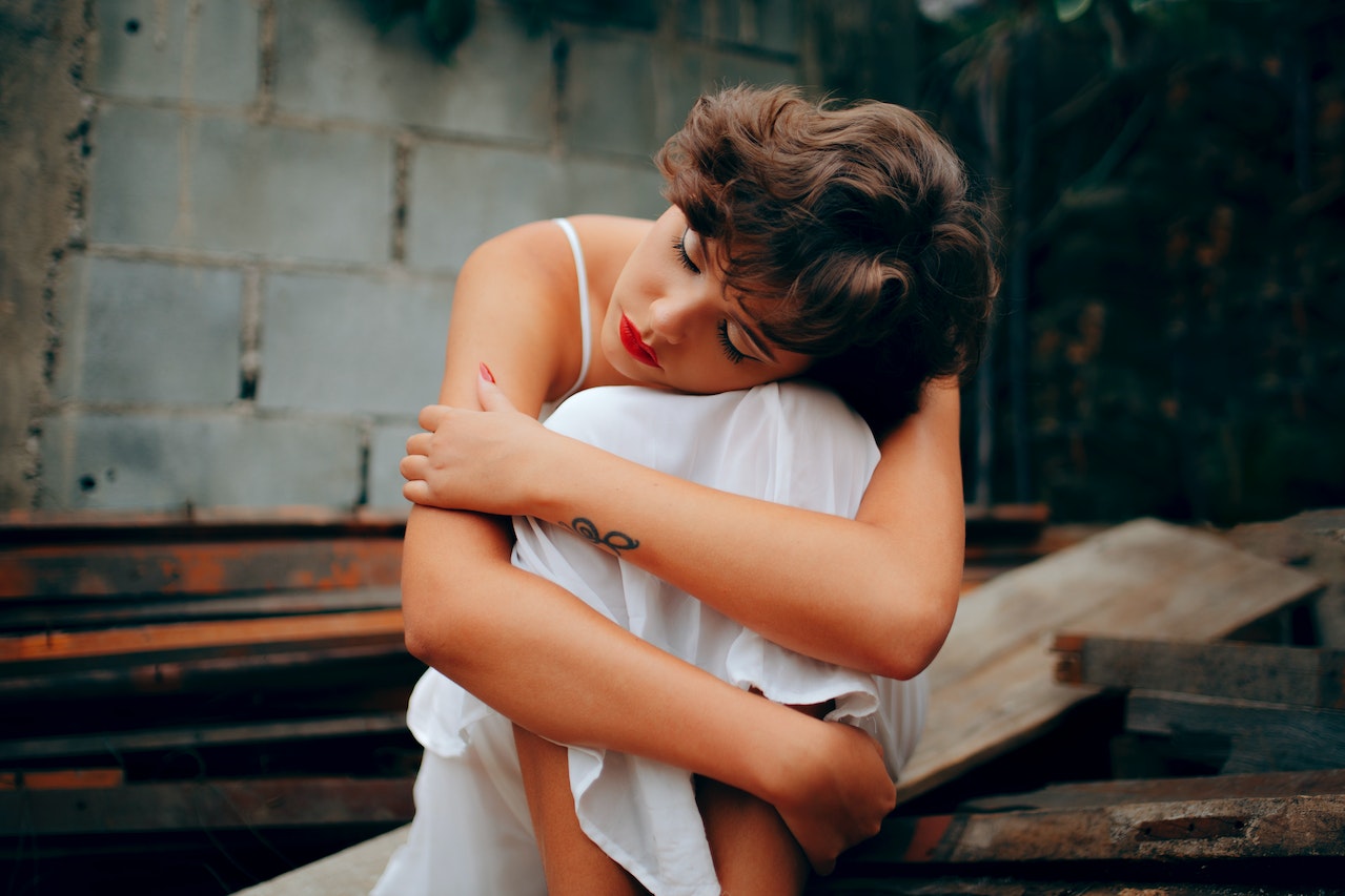 Emphasizing Growth Over Perfection to Reduce Ego-Driven Desires